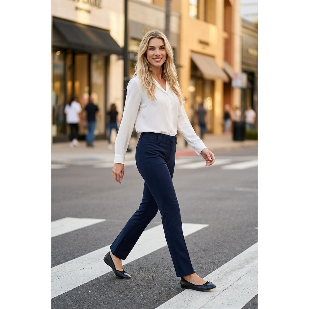 $168NIC+ZOE Demi Bootcut crop Pants Womens Size 4 Deep Indigo Stretch 28” waist
